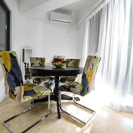 Apartament Deluxe Solid Butoaie * Mamaia