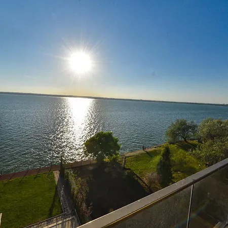 Apartament Deluxe Solid Butoaie Apartmán Mamaia
